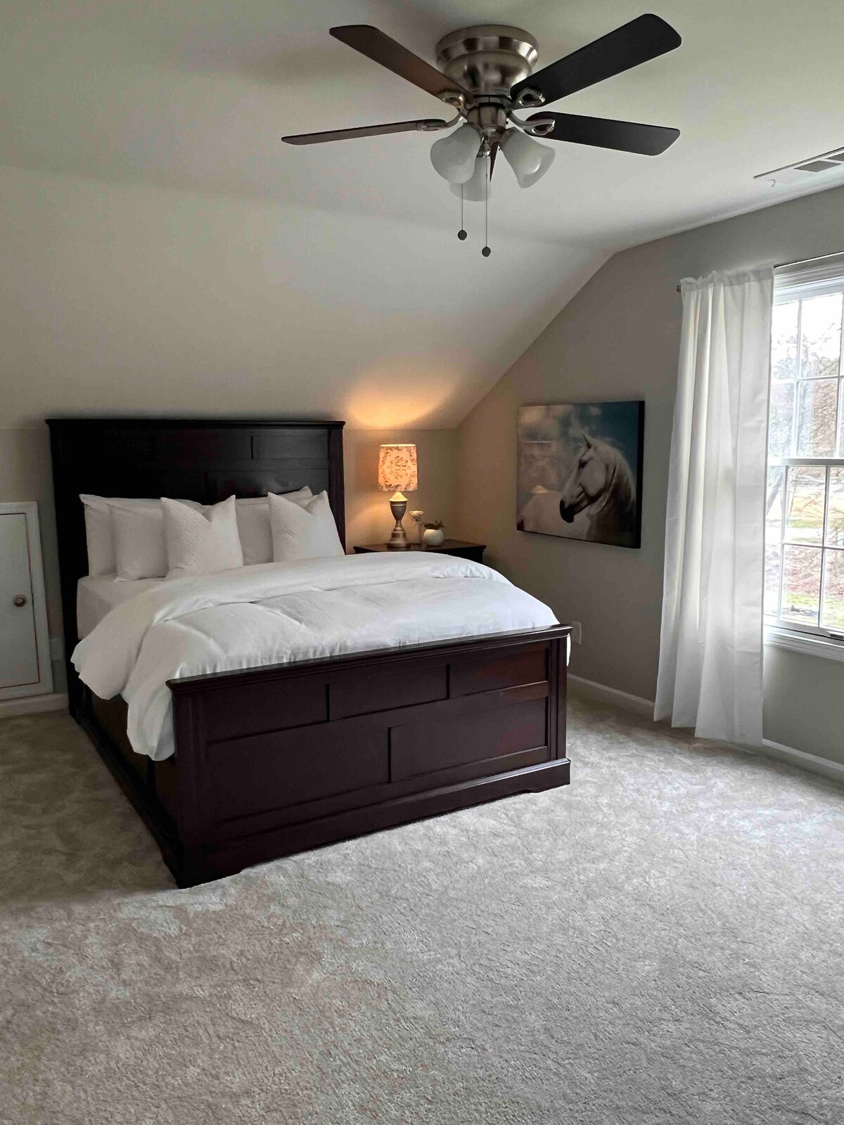 Sharp Cottage - 4BR 3 BA