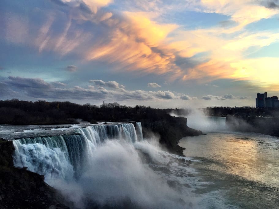 Niagara Falls! Only 15 minutes away!