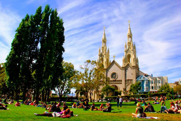 Fun mansion for startups and freelancers.