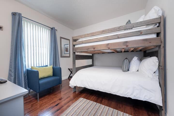 Third bedroom.  Two double beds-  both can sleep 2 people each.  Fully upgraded high-end Ashley Anniversary Edition Plush double mattresses.   TV and DVD player in this room as well.  Great for all ages- grown ups and kids alike.  