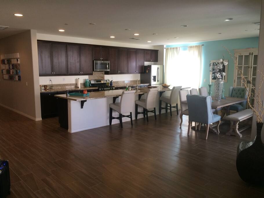 Kitchen/ Dining