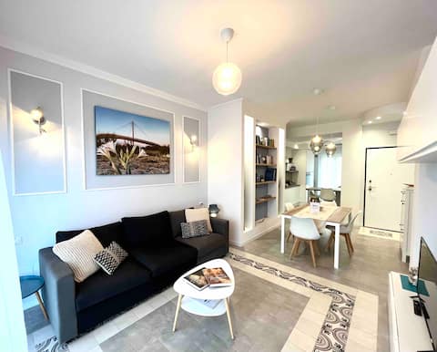 Popular Airbnb listing: Il Giglio di Mare, the beach just a stone's throw away in Pescara