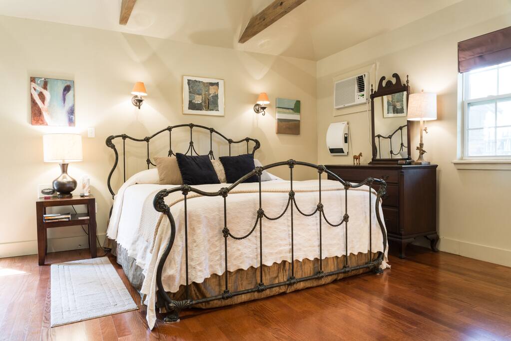 Comfortable king sized bed