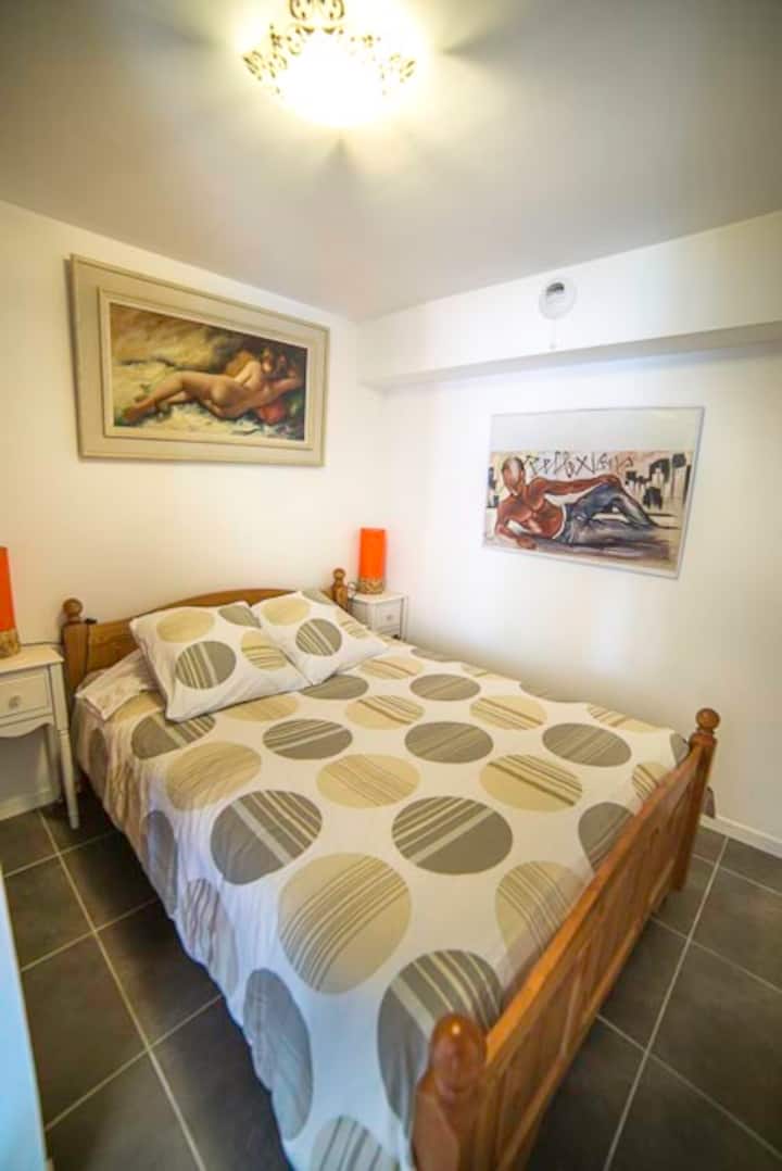 chumba cha kulala cha 1