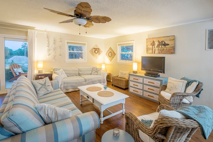 Dhomë ndenjeje me divan krevat dopio "queen"