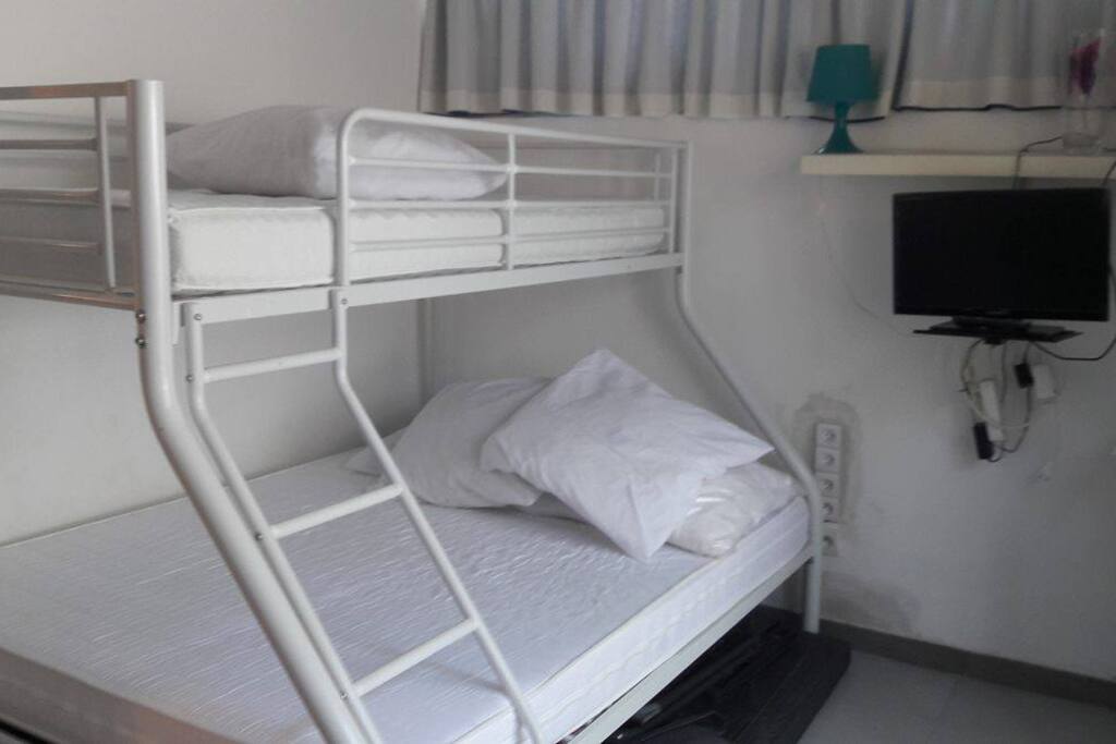 Literie chambre 1x140 et 1x90