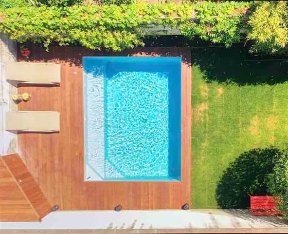 Superbe maison cosy piscine jardin cheminée gallery image 4