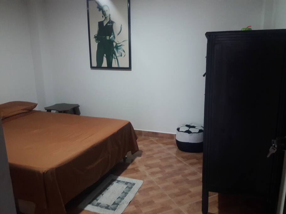 Habitación con Closer incluido con opción de colocar colchones inflables