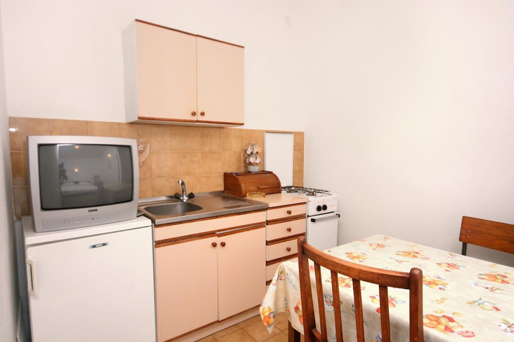 Kitchen, Surface: 2 m²