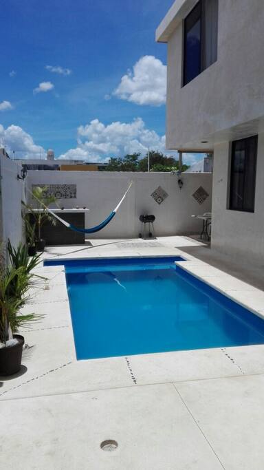 zona común con piscina