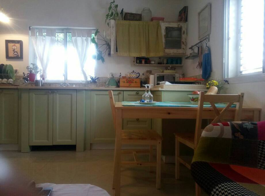 Equipped kitchen with everything you need