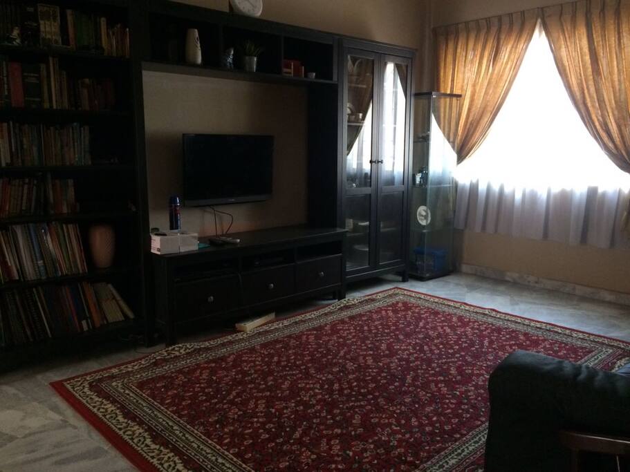 Spacious living room on third floo with full Astro channel - movie, sport and basic set
