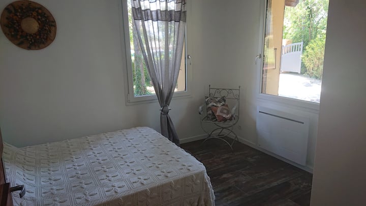 غرفة النوم 2