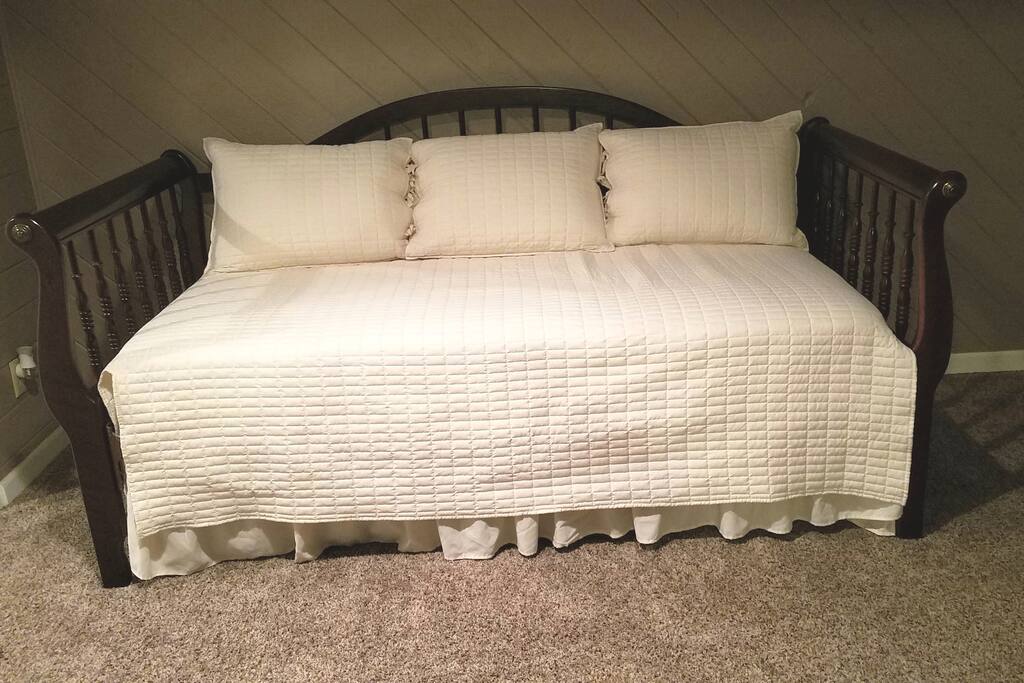 Single daybed