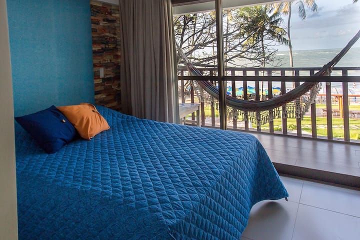 Suitë e dyfishtë, ballkoni dhe hamaku, zakonisht verilindor, për "gjumin" ose thjesht një sy gjumë