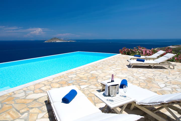 Sea View Villa in Patmos with pool