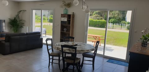 Pont-Croix single-story house