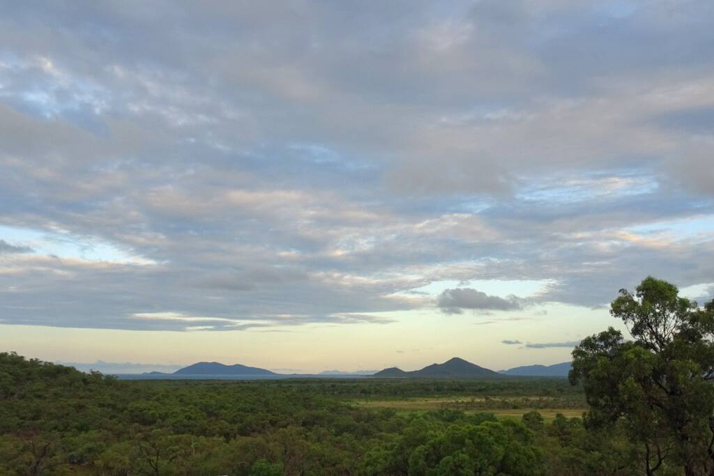 Panoramic views over the Coral Sea