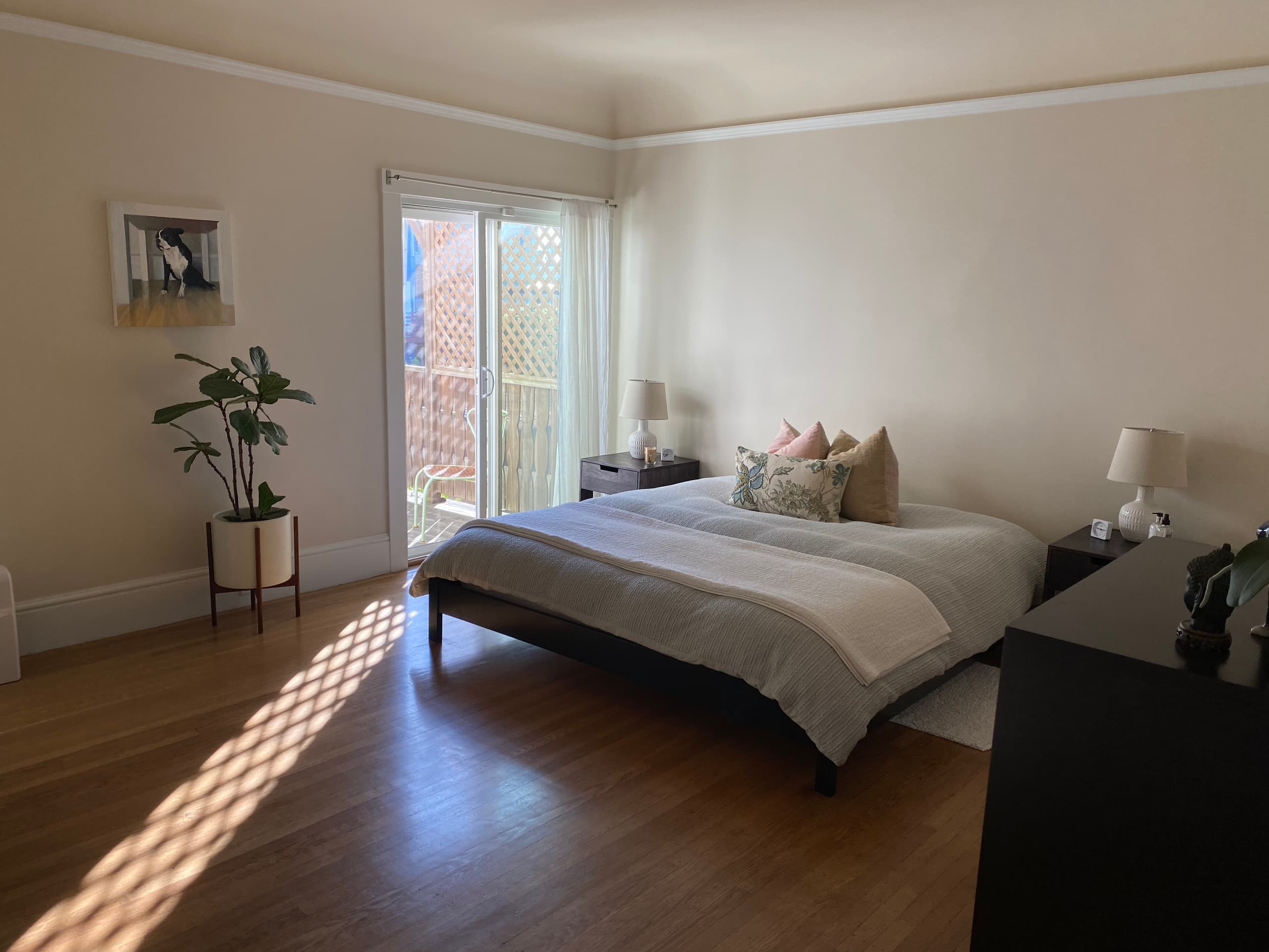 Home in San Francisco · ★4.5 · 2 bedrooms · 2 beds · 1.5 baths - Image 12