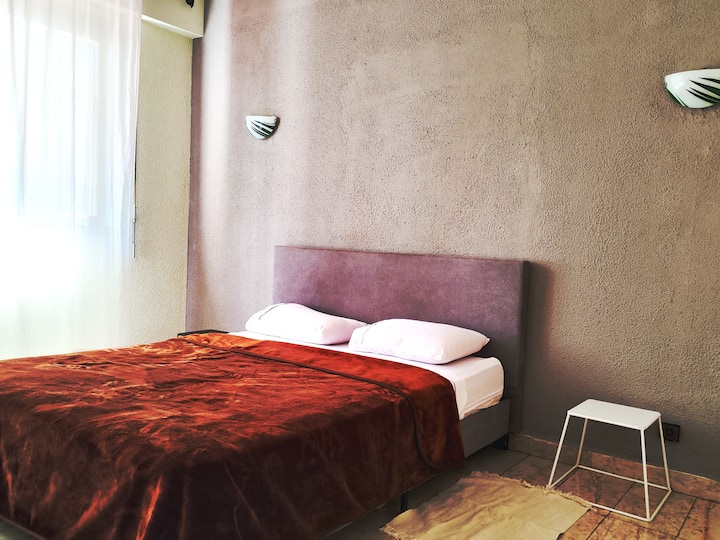 საძინებელი 1