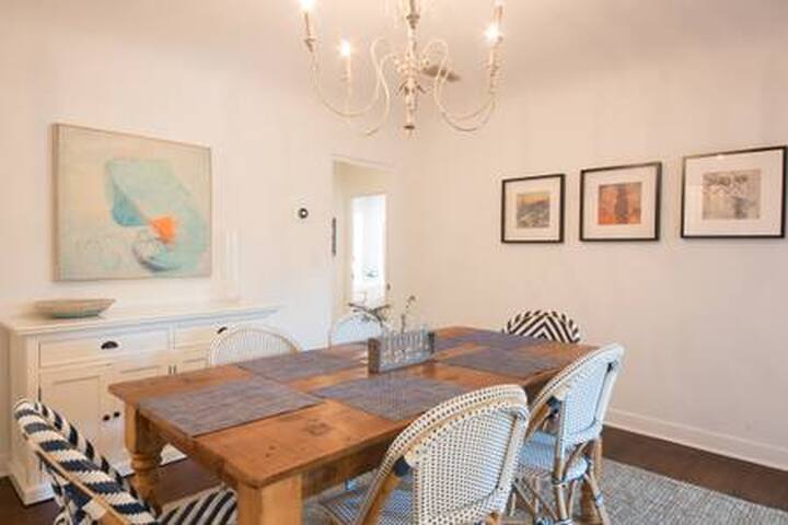 Chic WeHo 3/2 Spanish Revival with 1/1 Guest House gallery image 5