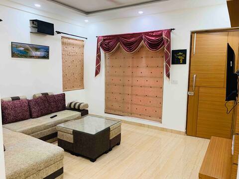 Luxurious Stay with Modern Amenities | Delhi NCR