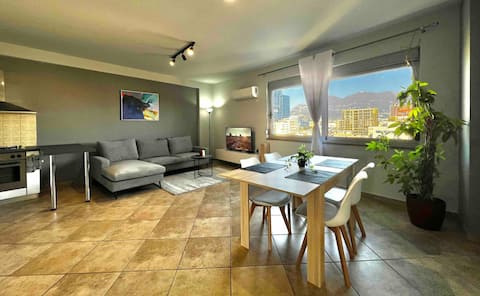 Sunny Central Penthouse *Free Private Parking*
