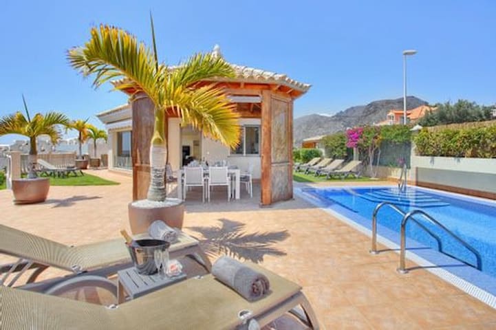 Paramount Holidays managed Airbnb listing 2