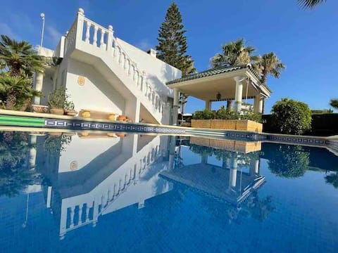 Villa Cristal - With pool in private gardens.