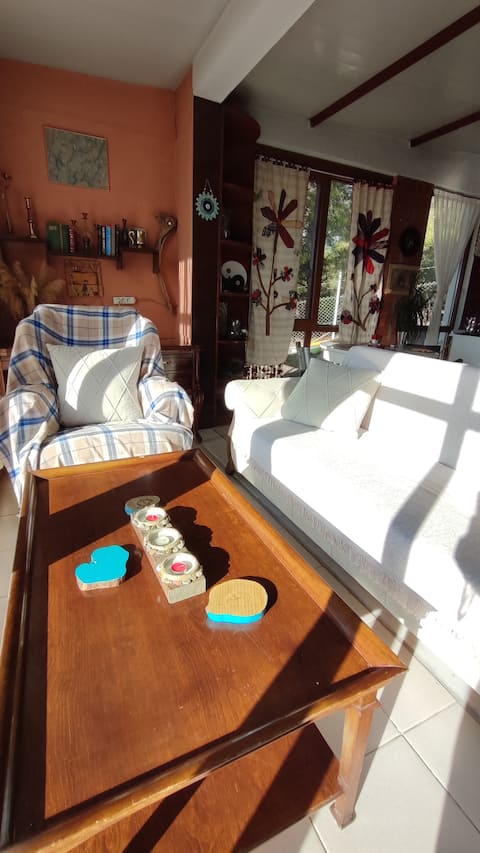 Top performing Airbnb: MOUNTAIN HOUSE among pine and olive trees in Seferihisar