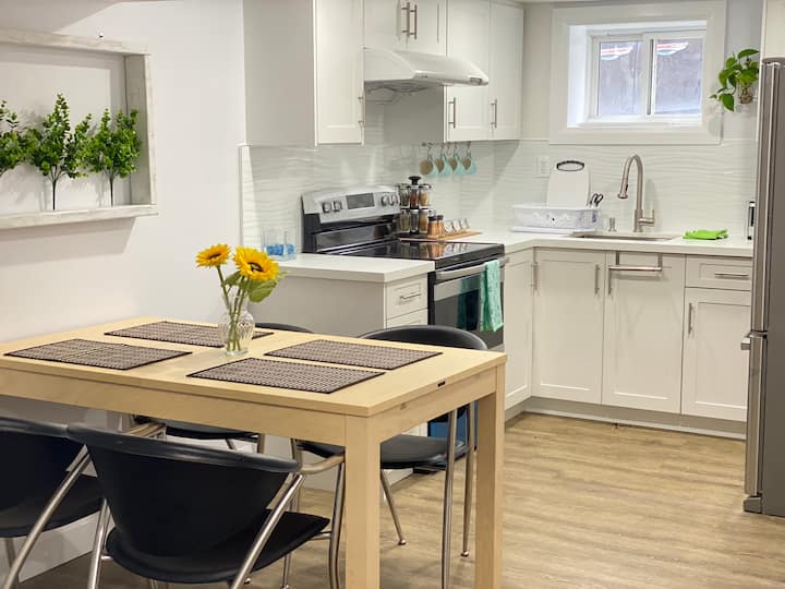 Etobicoke Vacation Rentals & Homes Etobicoke, Toronto, Canada Airbnb