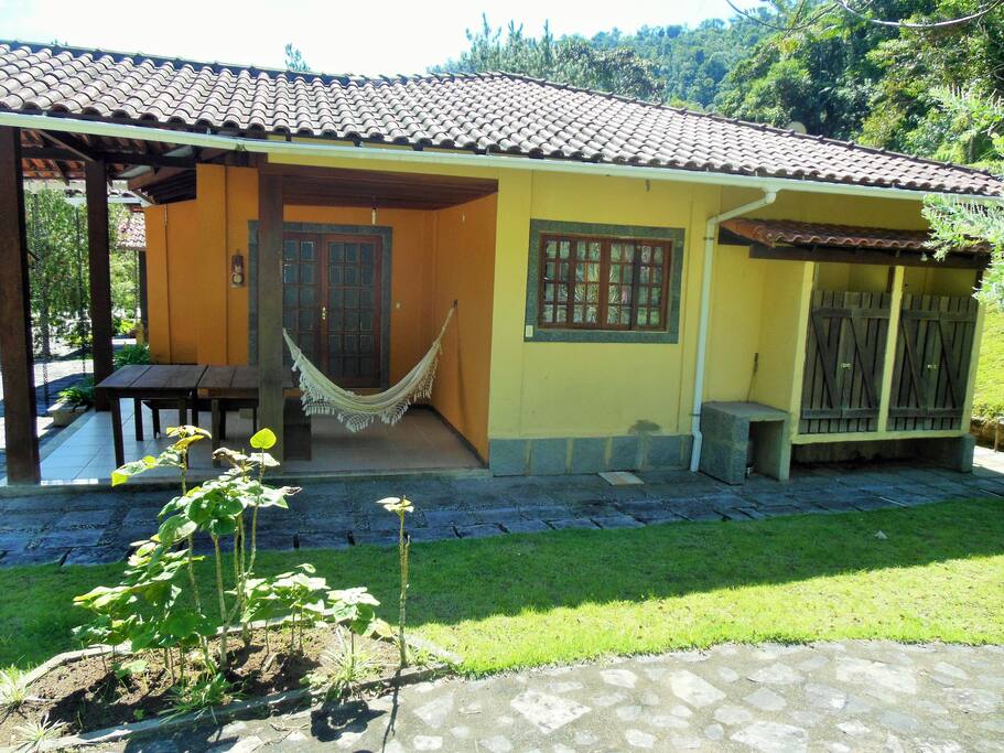 Foto da lateral daoChalé