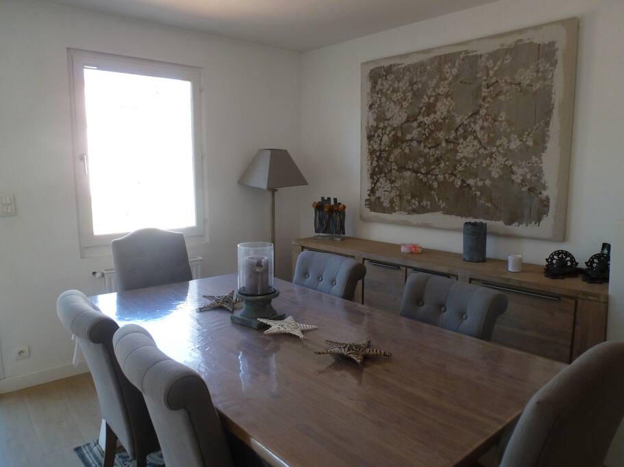 Rez-de-chaussée côté salle à manger