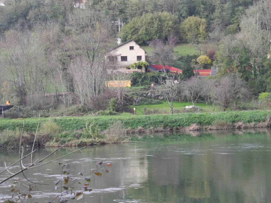 La maison imparfaite on the river Doubs