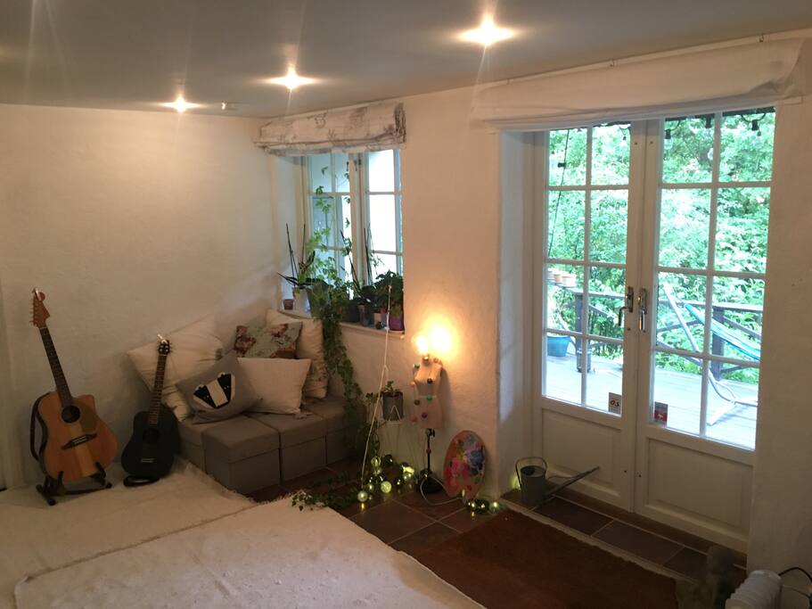 The room is large (58 sqm), bright, facing the secluded garden and has access to is own terrace