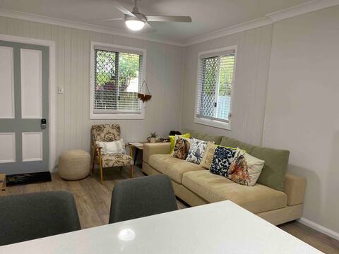 Top performing Airbnb: City walk to Work in Toowoomba Regional