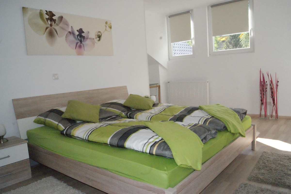 საძინებელი 1