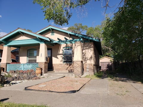 Charming home in the center of Alamosa