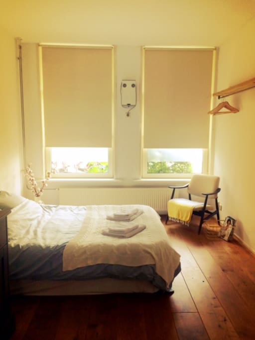 Second Bedroom (inflatable bed)