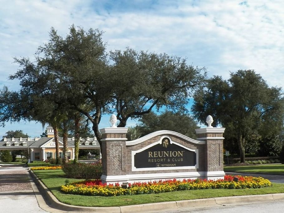 Welcome to Reunion Resort