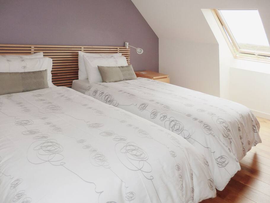 Bedroom made up for twin