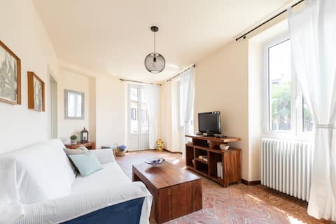 Top performing Airbnb: LE RONDINELLE Apartment Bellagio in Bellagio