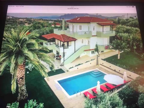 M&D Bliss upscale,swimming pool oceanview villa