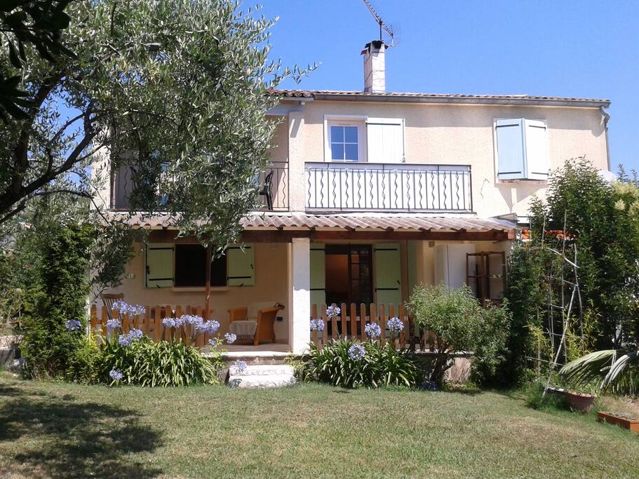 Terrasse 20m2 de plein pieds sans vis à vis
