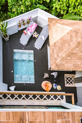 Twinsea Cafe & Restaurant managed Airbnb listing 1