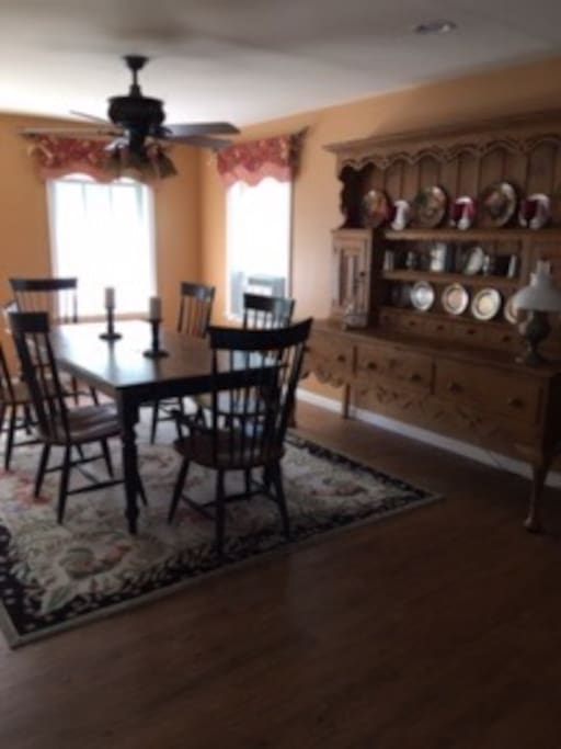 The dining room seats 6-8 comfortably.