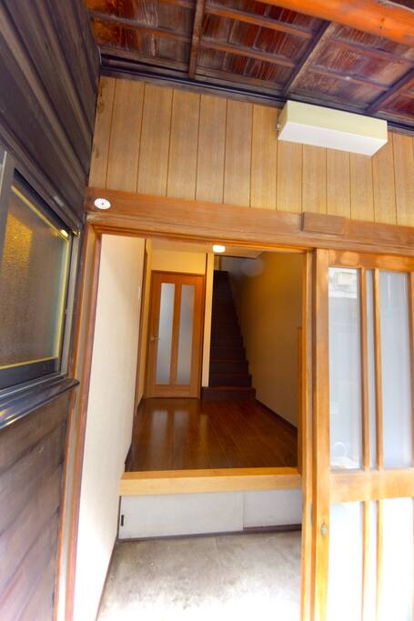 1F Entrance