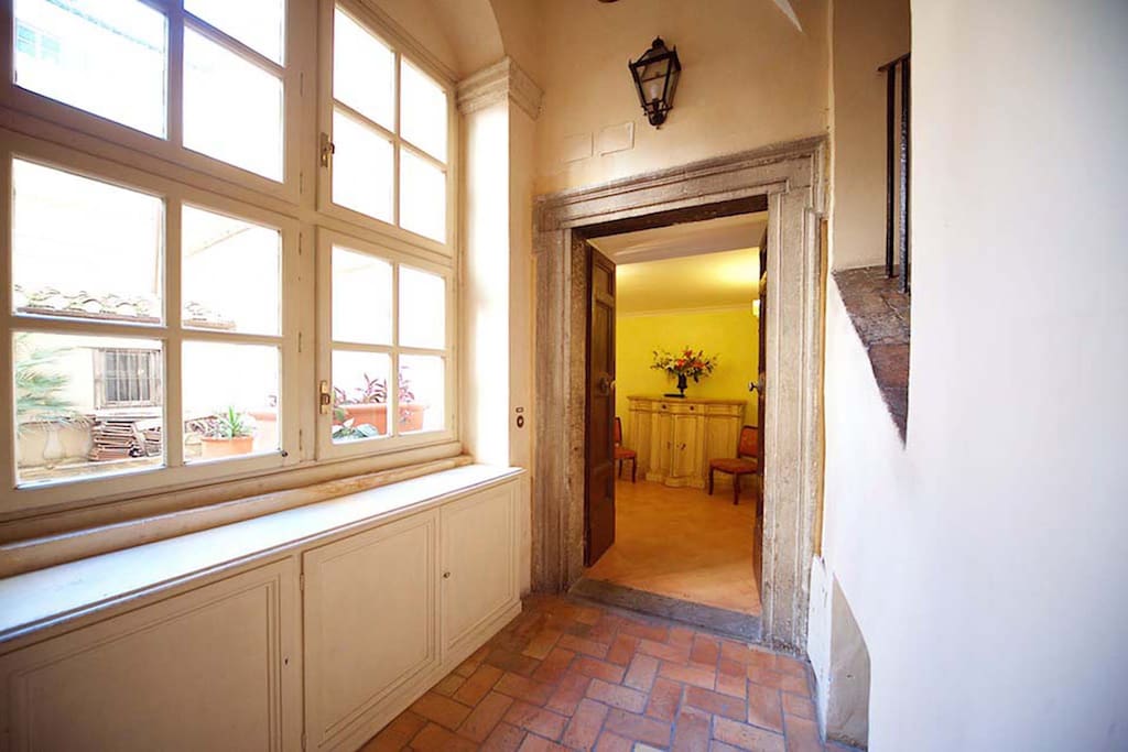#residenzasinibaldi - entrance
