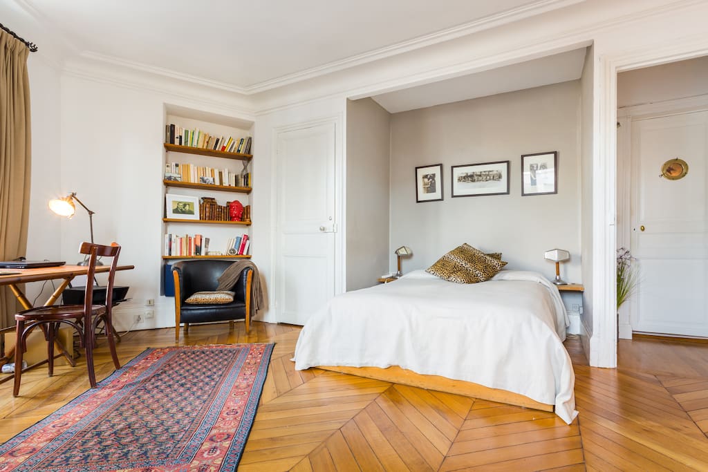 Main bedroom with double bed