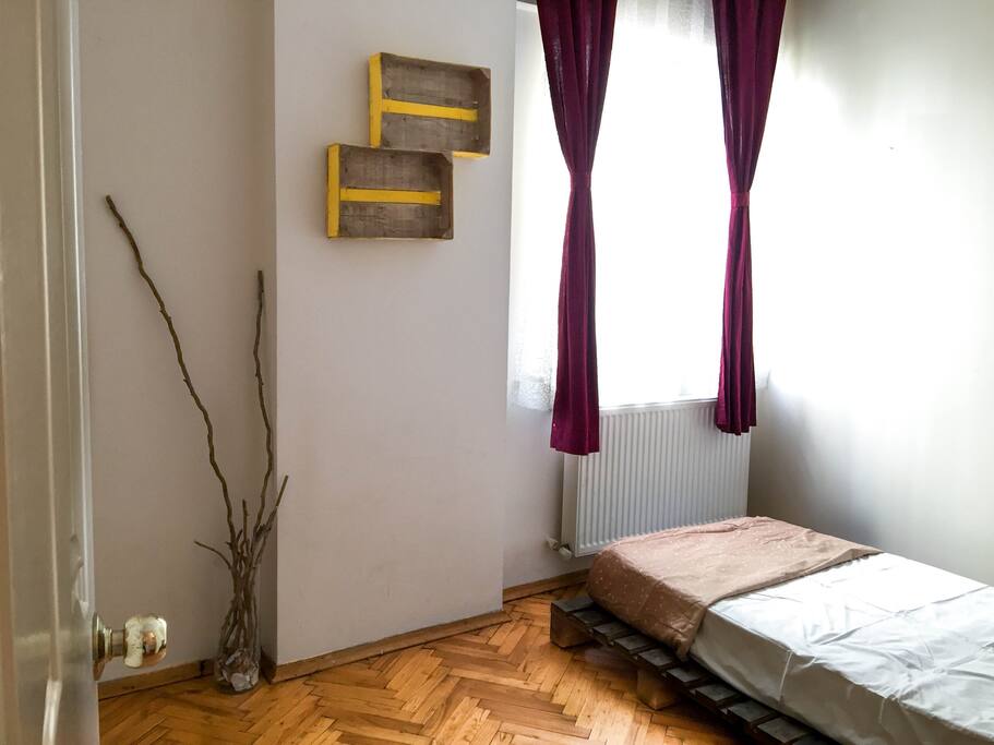 room two(Single Bed